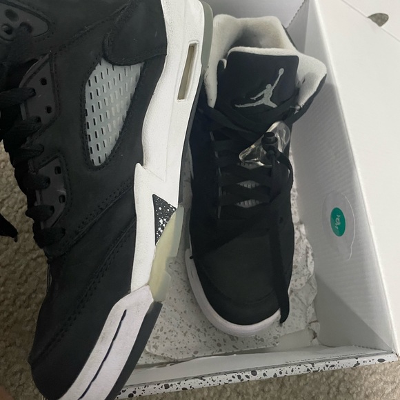 Jordan 5 Retro ‘Oreo’ (2021) (GS) - Picture 5 of 6